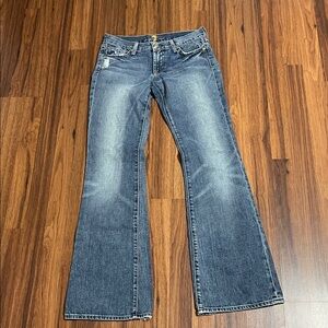 7 FOR ALL MANKIND Womens Style U076162UX-162U Flare medium washed Jeans Size 27